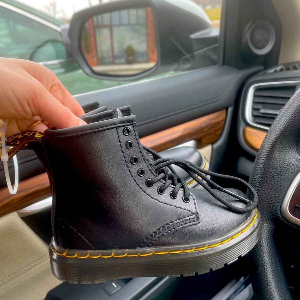 Brand new toddler dr.martens